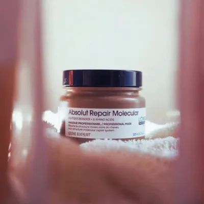 Vídeo de produto de máscara capilar em close