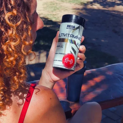Conteúdo para redes sociais com suplemento vitamínico